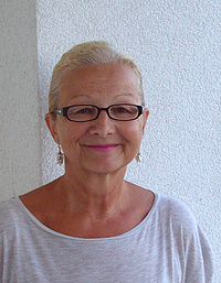 Dr. Nora Nemeskeri